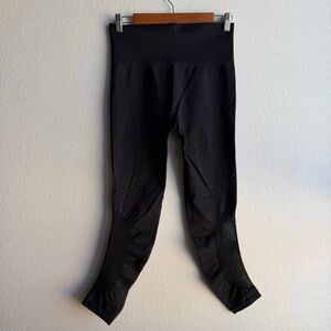 Zella High Waisted Black Seamless Athletic Workout Leggings Activewear Yoga L